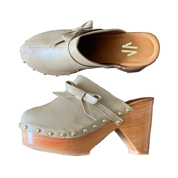 Silvia Cobos Daily Clog Beige